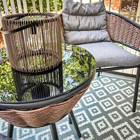 Modern 2 In Downtown *