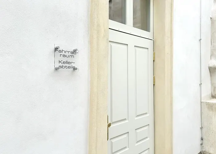 Zentrales Business Mit Schlafzimmer * Wiener Neustadt